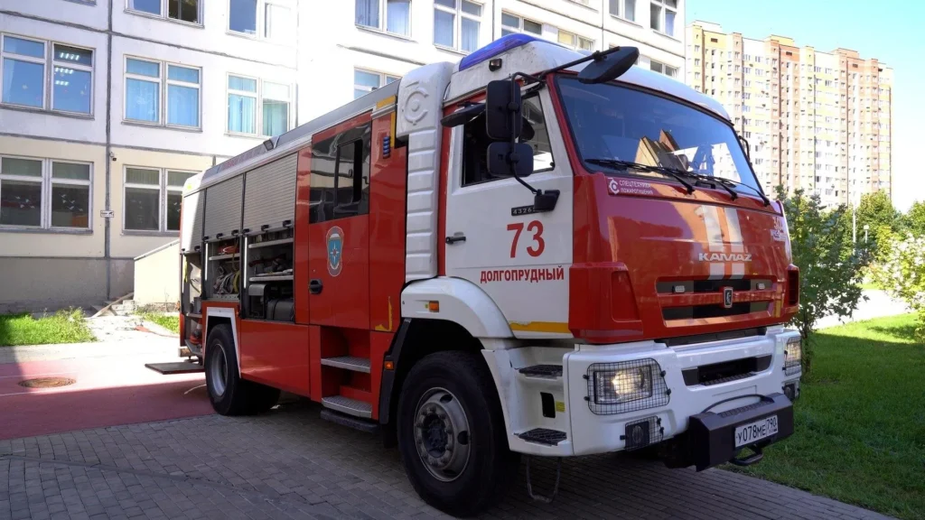 Пожарная тревога в школе № 14 Долгопрудного: 513 детей эвакуировали во время тренировки
