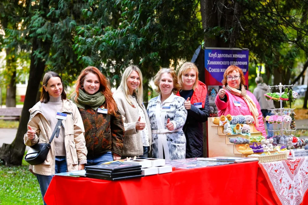 Скверы Химок превратились в единое творческое пространство ко Дню города