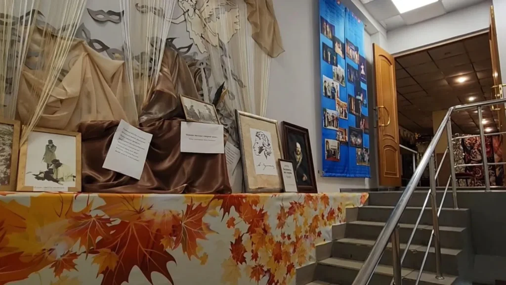 Выключить разум и включить фантазию: чему учились дети на практикуме в театре «Город» в Долгопрудном